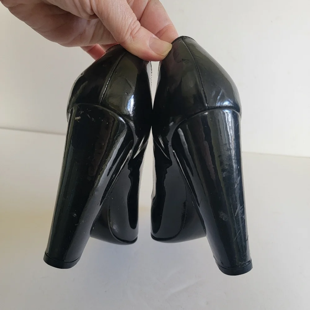 Givenchy D'orsay Black Patent Leather Pumps EU 36.5 US 6.5 Pointed Toe Designer - Picture 15 of 16